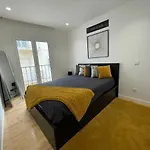 Lux Life Apartament *